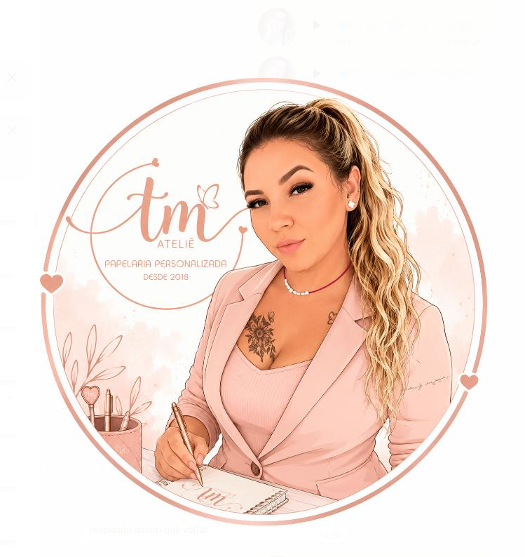 Thais, criadora da TM Ateliê Papelaria Personalizada